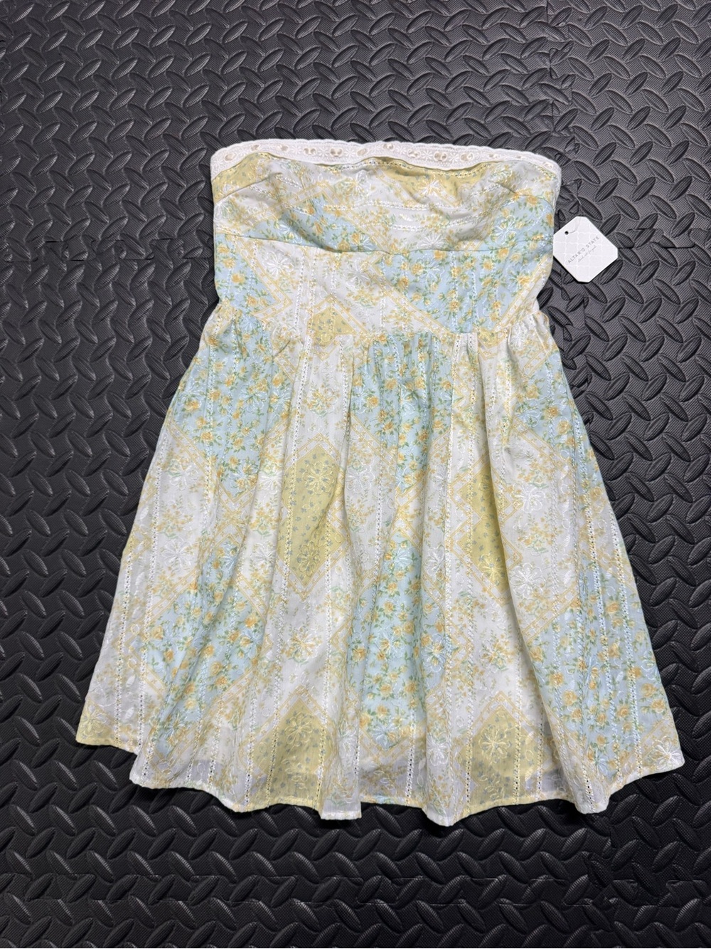 Altar’d State Floral Strapless Mini Dress Eyelet Lace Yellow Blue XS - Picture 2 of 13